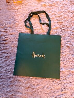 AUTHENTIC BRAND NEW HARRODS SHOPPING BAG